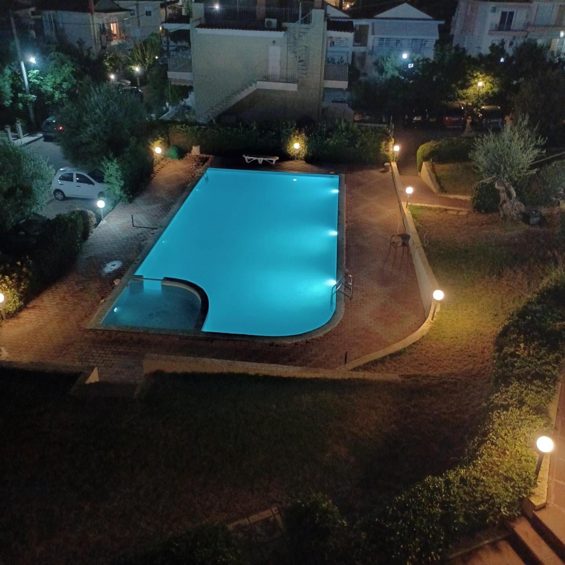 Gerakini 2Br Apt With Shared Pool Zewnętrze zdjęcie