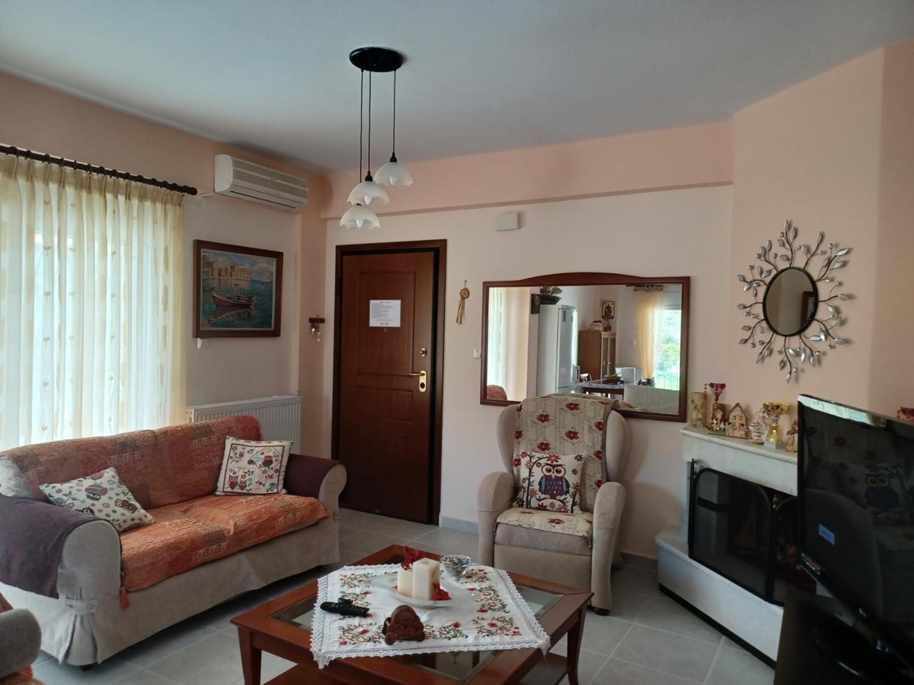 Gerakini 2Br Apt With Shared Pool Zewnętrze zdjęcie